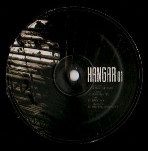 Hangar 01 