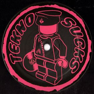 Tekno Sucks 017 